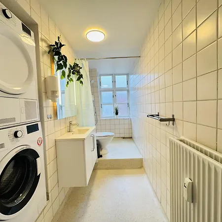 Apartment Aday - Pedestrian Beautiful 4 Bedroom Aalborg