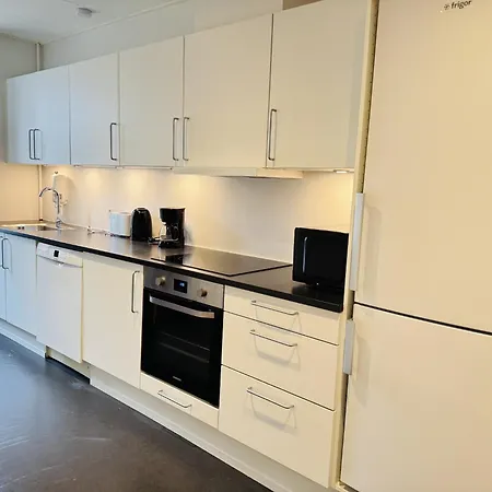 Aday - Pedestrian Beautiful 4 Bedroom