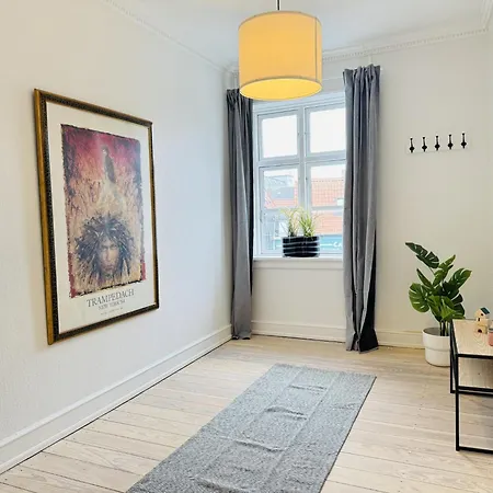 Apartment Aday - Pedestrian Beautiful 4 Bedroom
